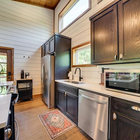 Tree-Lined Broken Bow Studio With Private Hot Tub! Exterior photo